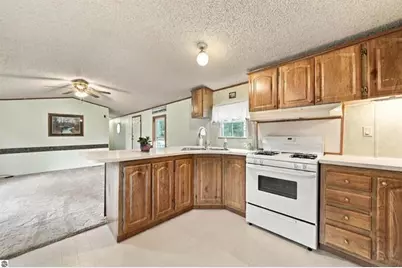 6890 E 46 Road, Cadillac, MI 49601 - Photo 21