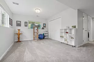 652 Wilshire Ct, Holland, MI 49423 - Photo 25