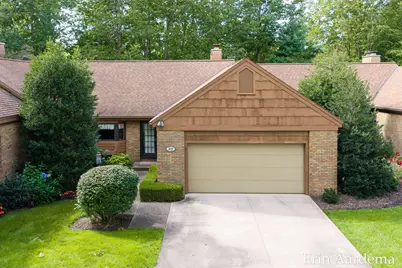 302 Foxcroft Circle, Holland, MI 49423 - Photo 1