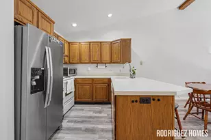 1731 Lakeview Dr, Zeeland, MI 49464 - Photo 5