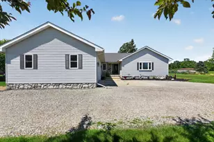 22175 Pratt Rd, Armada, MI 48005 - Photo 7