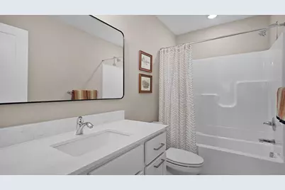 2225 Watertown Way NE, Grand Rapids, MI 49505 - Photo 23