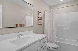 2225 Watertown Way NE, Grand Rapids, MI 49505 - Photo 23