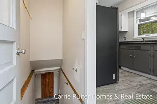 306 Orchard Ave, Grand Haven, MI 49417 - Photo 23