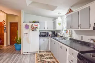 441 Gerald St, Quincy, MI 49082 - Photo 5