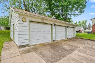 595 Royal Dr, Jackson, MI 49202 - Photo 19