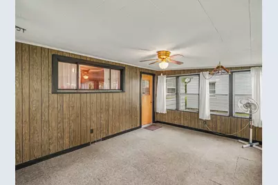 595 Royal Drive, Jackson, MI 49202 - Photo 15