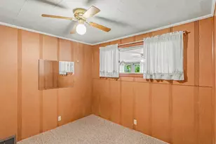 595 Royal Dr, Jackson, MI 49202 - Photo 9