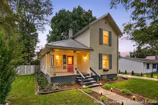 544 E Thorn St, Hastings, MI 49058 - Photo 1