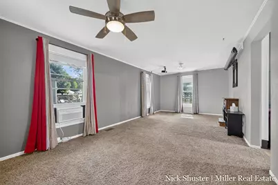 544 E Thorn Street, Hastings, MI 49058 - Photo 7