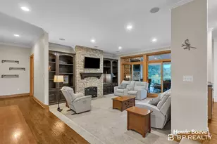 9825 Almena Dr, Kalamazoo, MI 49009 - Photo 7