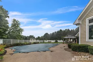 9825 Almena Dr, Kalamazoo, MI 49009 - Photo 47