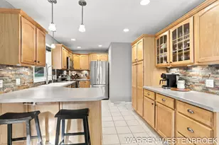 28 E 25th St, Holland, MI 49423 - Photo 11