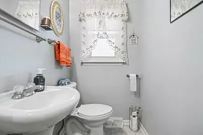 4690 Burlingame Avenue SW, Wyoming, MI 49509 - Photo 11