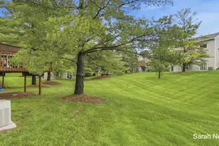 5933 East Lyn Haven Dr SE, Kentwood, MI 49512 - Photo 31