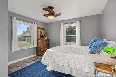 297 W 30th Street, Holland, MI 49423 - Photo 9