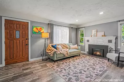 297 W 30th Street, Holland, MI 49423 - Photo 5