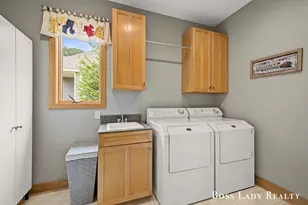 2213 N Bristol St, Holland, MI 49424 - Photo 21