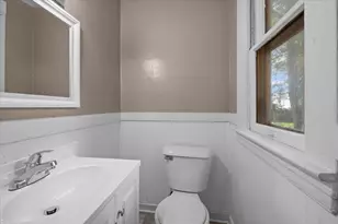 1818 Francis Ave SE, Grand Rapids, MI 49507 - Photo 17
