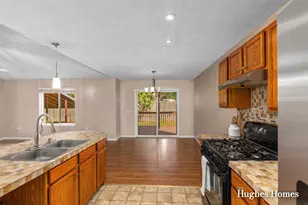733 Blustone Ct SE, Grand Rapids, MI 49548 - Photo 11