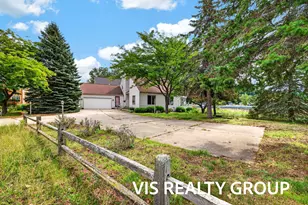 20070 N Shore Dr, Spring Lake, MI 49456 - Photo 7