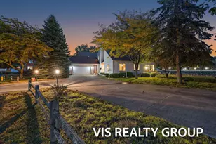 20070 N Shore Dr, Spring Lake, MI 49456 - Photo 3