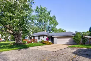 1837 Providence St NE, Grand Rapids, MI 49525 - Photo 7