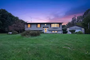 22216 East Ave N, Battle Creek, MI 49017 - Photo 1