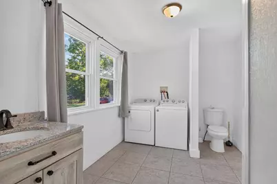 211 Orange Street, Jackson, MI 49202 - Photo 9