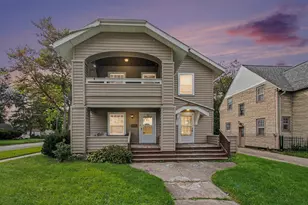 1012 S Grinnell St, Jackson, MI 49203 - Photo 1