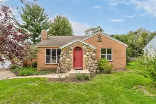 798 Myrtle Ave, Holland, MI 49423 - Photo 1