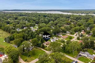 798 Myrtle Ave, Holland, MI 49423 - Photo 3