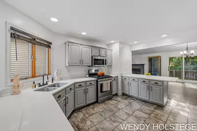 2080 W 32nd Street, Holland, MI 49423 - Photo 15