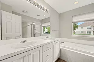 641 Fieldstone Cir W, Chelsea, MI 48118 - Photo 33