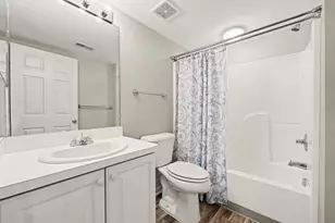 641 Fieldstone Cir W, Chelsea, MI 48118 - Photo 41