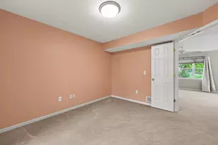 641 Fieldstone Cir W, Chelsea, MI 48118 - Photo 27