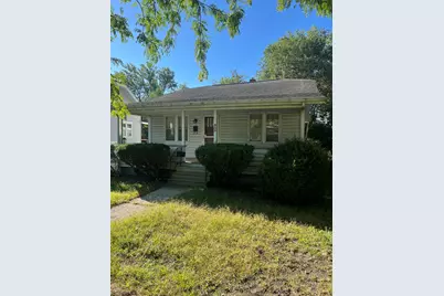863 E Isabella Avenue, Muskegon, MI 49442 - Photo 1