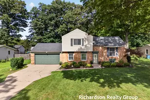 15937 Obrien Ct, Grand Haven, MI 49417 - Photo 3