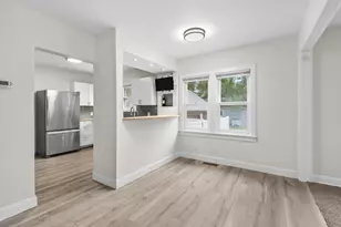 736 Hutchinson St, Kalamazoo, MI 49008 - Photo 7