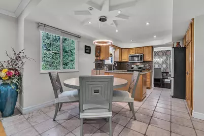 5555 Patterson Drive, Troy, MI 48085 - Photo 17