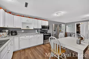 2032 Howard Point, Nashville, MI 49073 - Photo 9