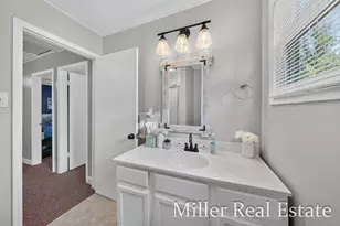 2032 Howard Point, Nashville, MI 49073 - Photo 31