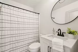 1664 Benjamin Ave NE, Grand Rapids, MI 49505 - Photo 19