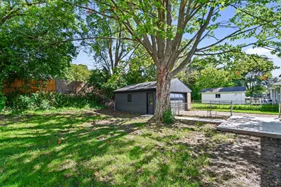 1664 Benjamin Avenue NE, Grand Rapids, MI 49505 - Photo 27