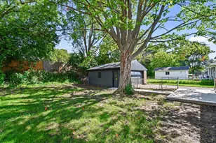 1664 Benjamin Ave NE, Grand Rapids, MI 49505 - Photo 27