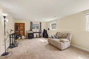 5836 Meredith St, Portage, MI 49002 - Photo 13