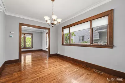 512 Curtis Street NE, Grand Rapids, MI 49505 - Photo 9