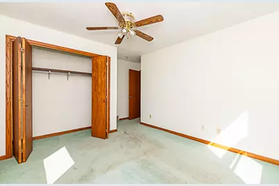 2240 E Hickory Road, Battle Creek, MI 49017 - Photo 41