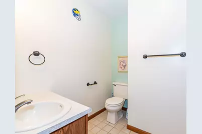 2240 E Hickory Road, Battle Creek, MI 49017 - Photo 45
