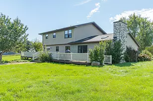 2240 E Hickory Rd, Battle Creek, MI 49017 - Photo 9